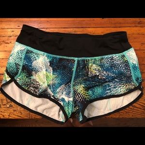 Size 4 lululemon Limited Seawheeze Speed Shorts
